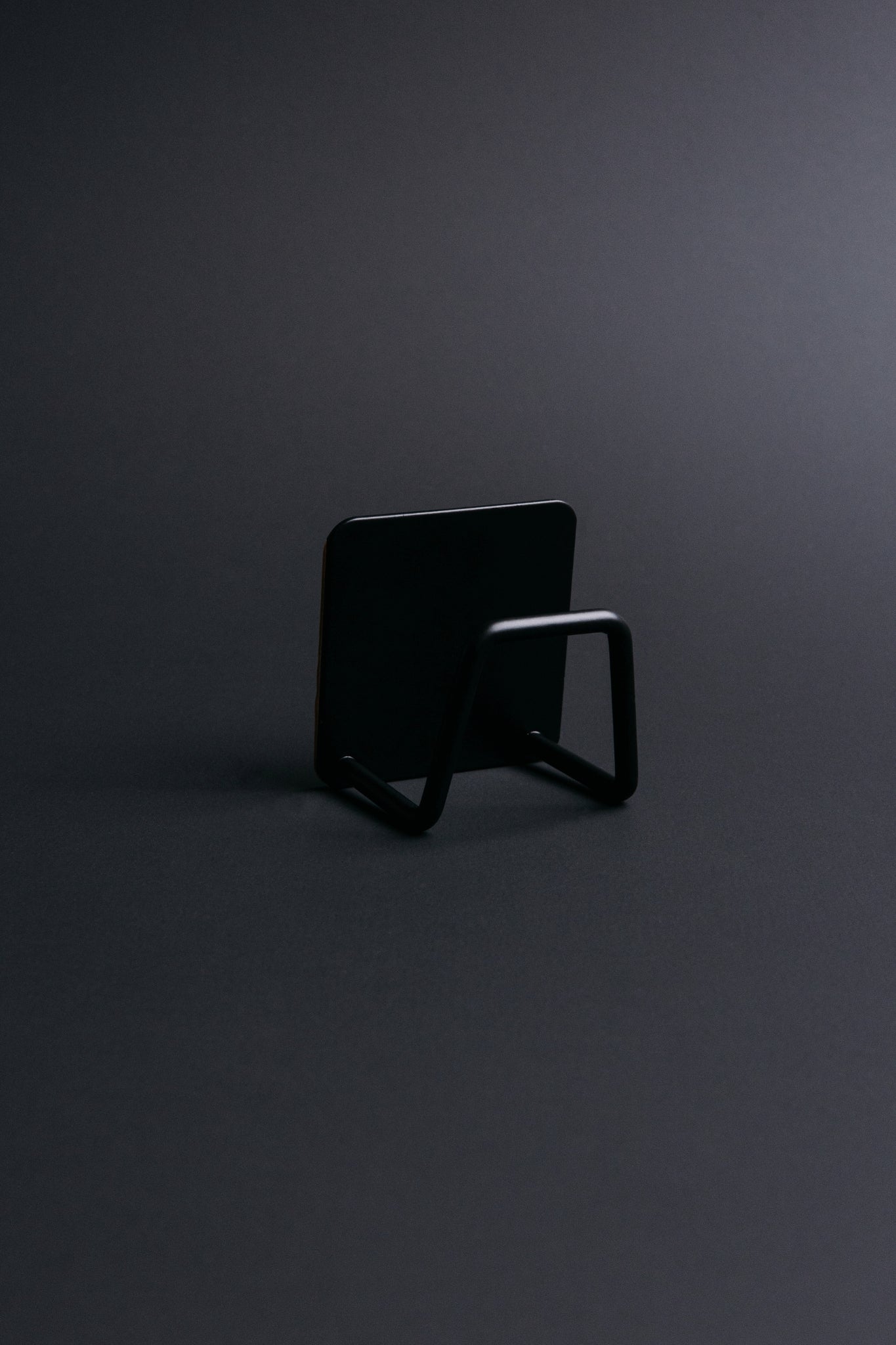 Black Sponge Holder