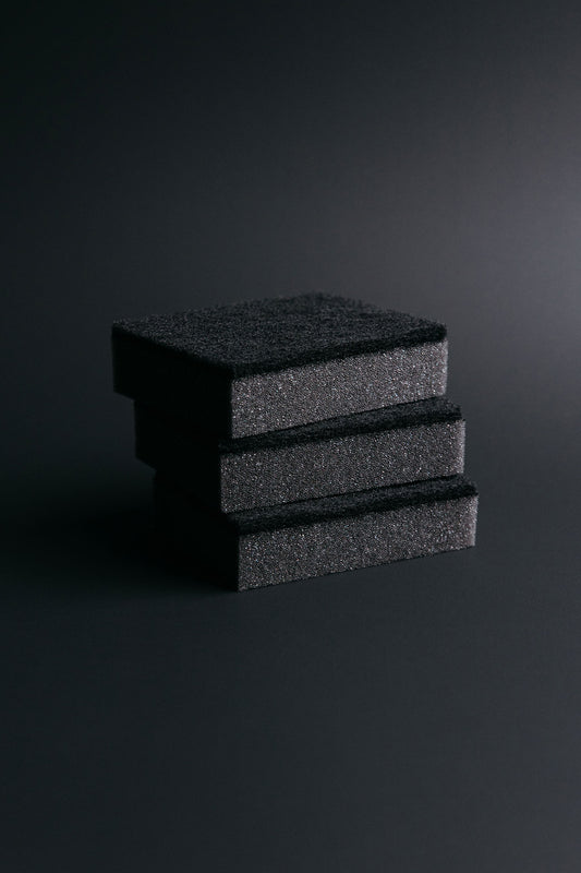 Black sponge holder – black:basic