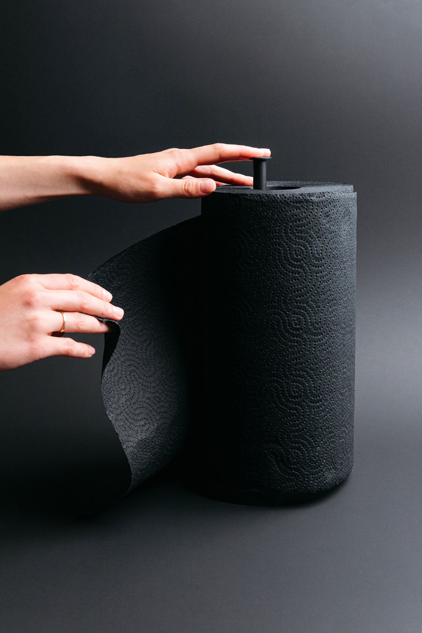 Black Paper Towel – black:basic